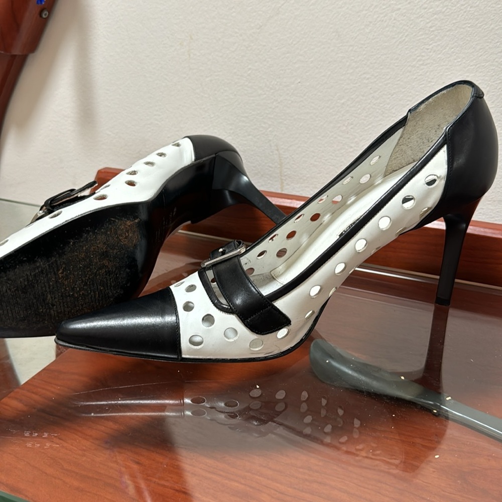 Beautiful shoes made in Italy go out just once